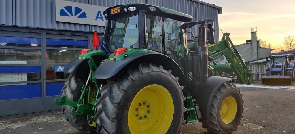 John Deere 6120 M kuva 8