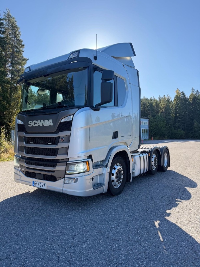 Scania R540A6x2/4NB