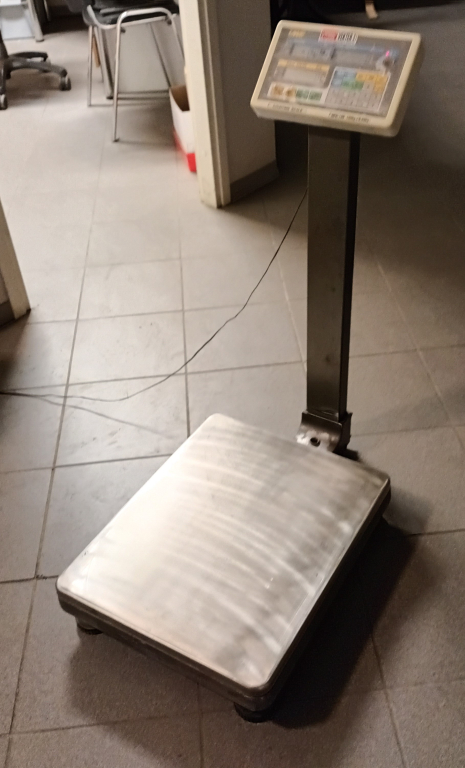 DIGITAALIVAAKA 150kg tarkkuus 0.02kg