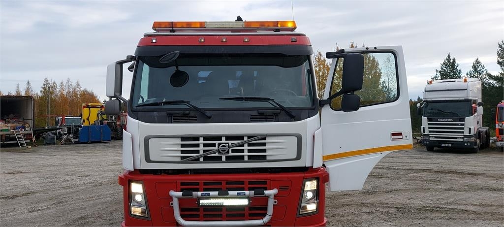 Volvo FM9 6x2 palfinger nosturilla kuva 4