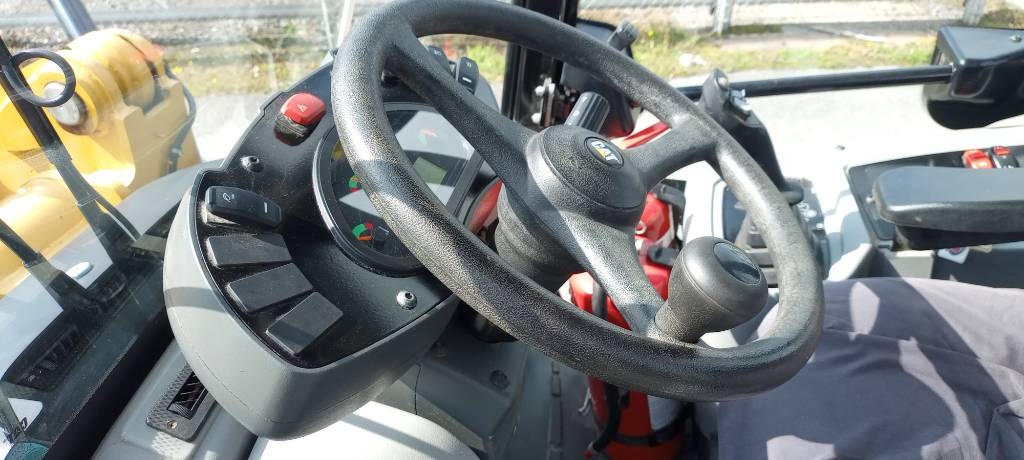 CAT 906M kuva 8