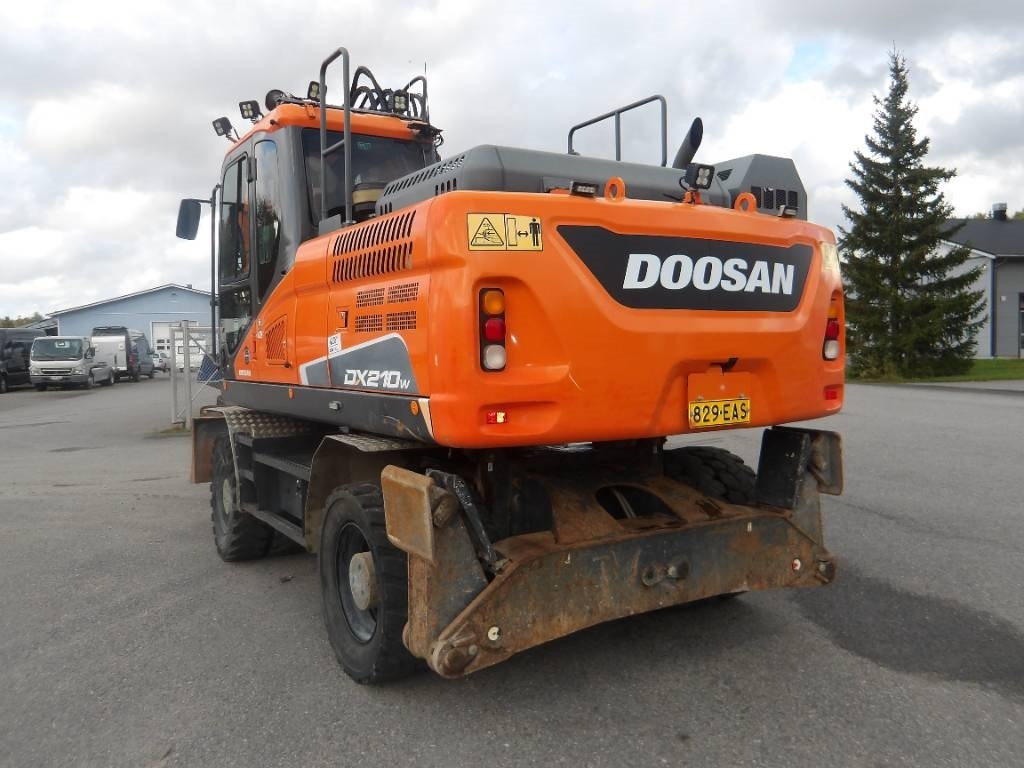 Doosan DX 210 WE kuva 2
