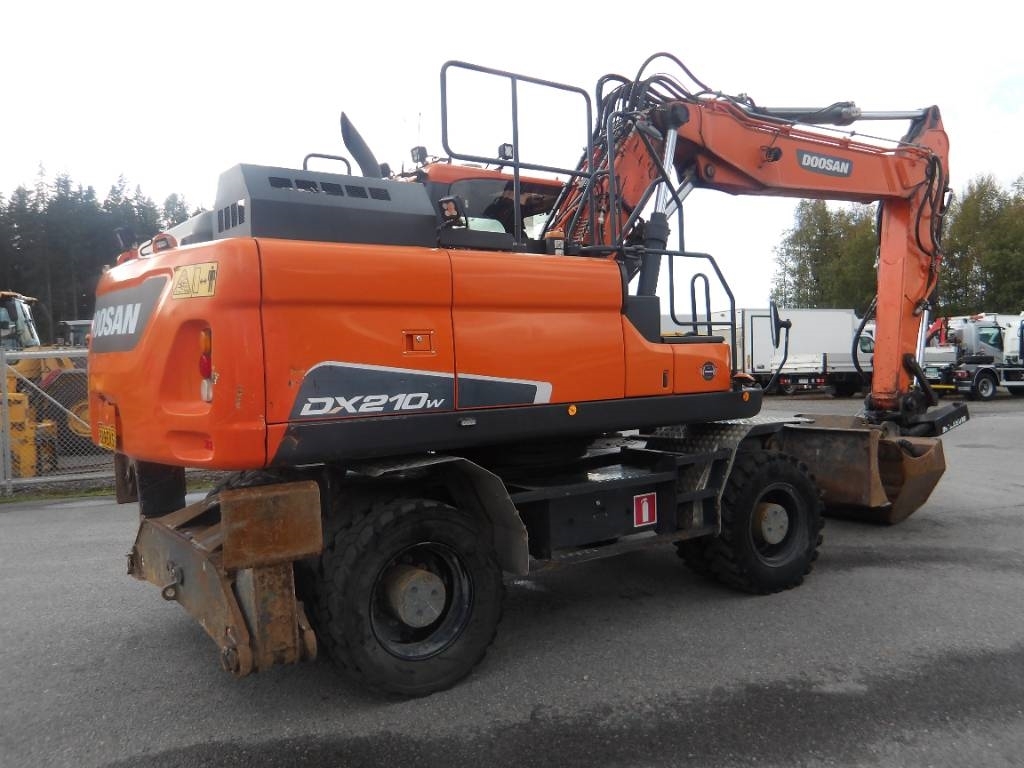 Doosan DX 210 WE kuva 4