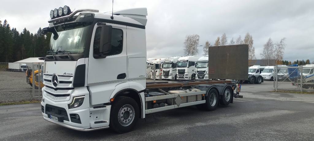 Mercedes-Benz Actros  L2553 6x2