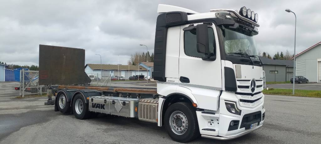 Mercedes-Benz Actros  L2553 6x2 kuva 3