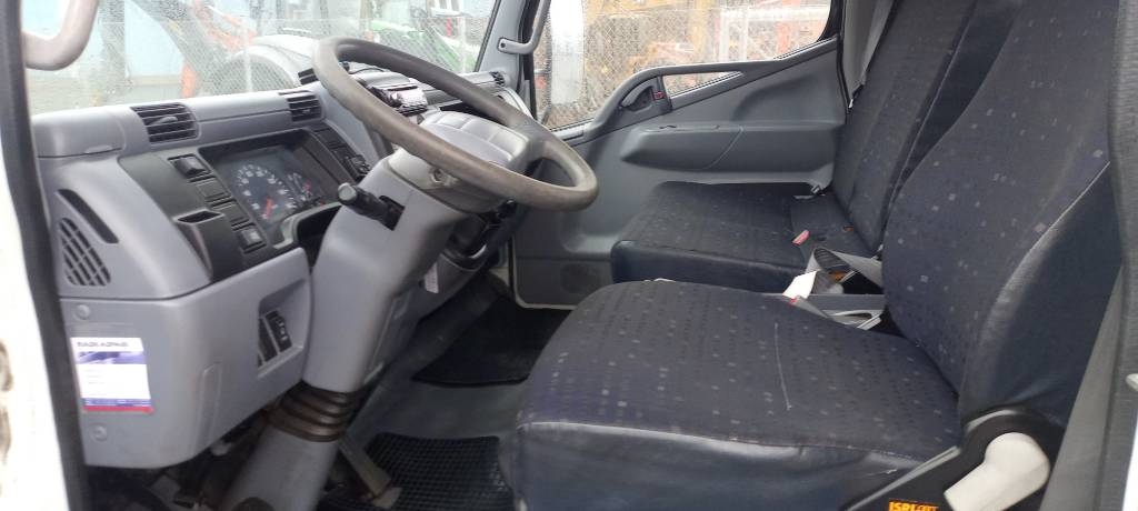 Mitsubishi Fuso Canter FE 85 kuva 12