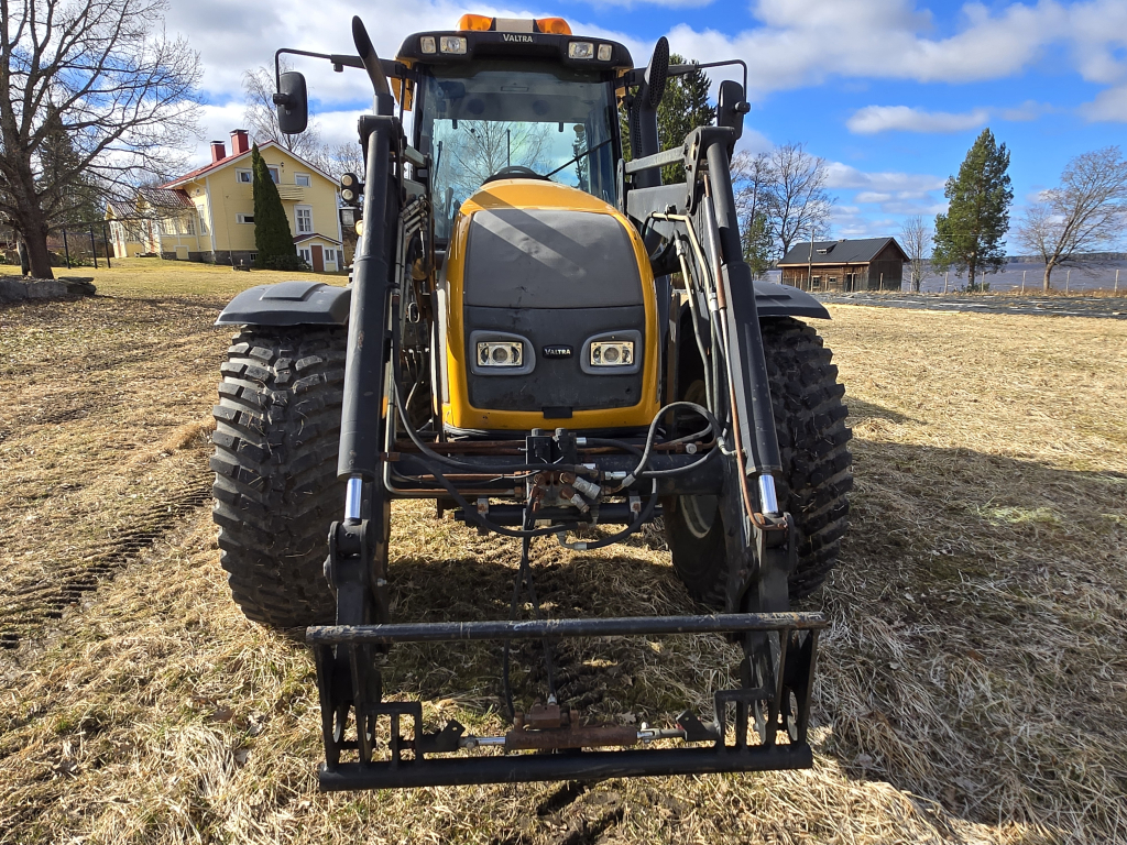 VALTRA T 150 kuva 4