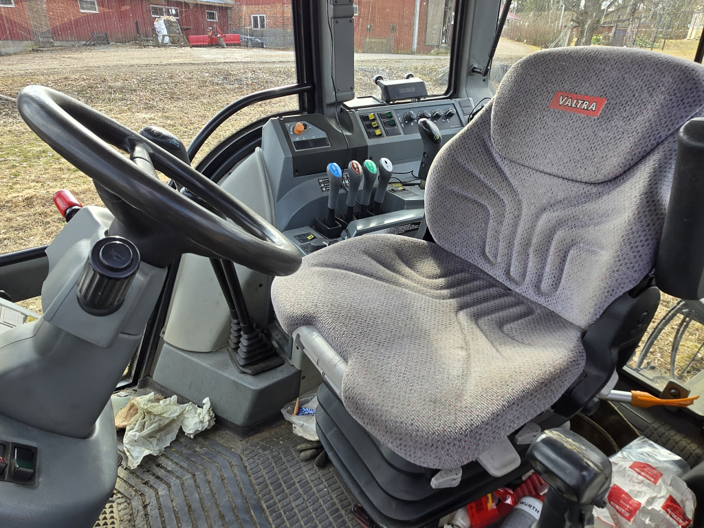 VALTRA T 150 kuva 5
