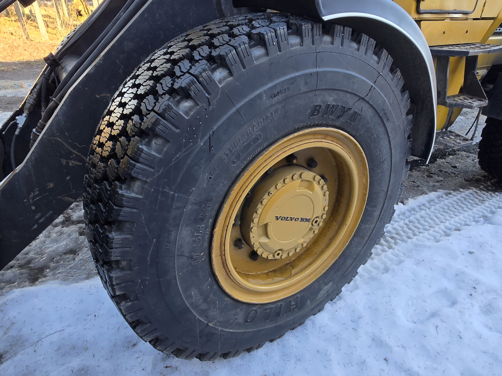 VOLVO L 70 kuva 10