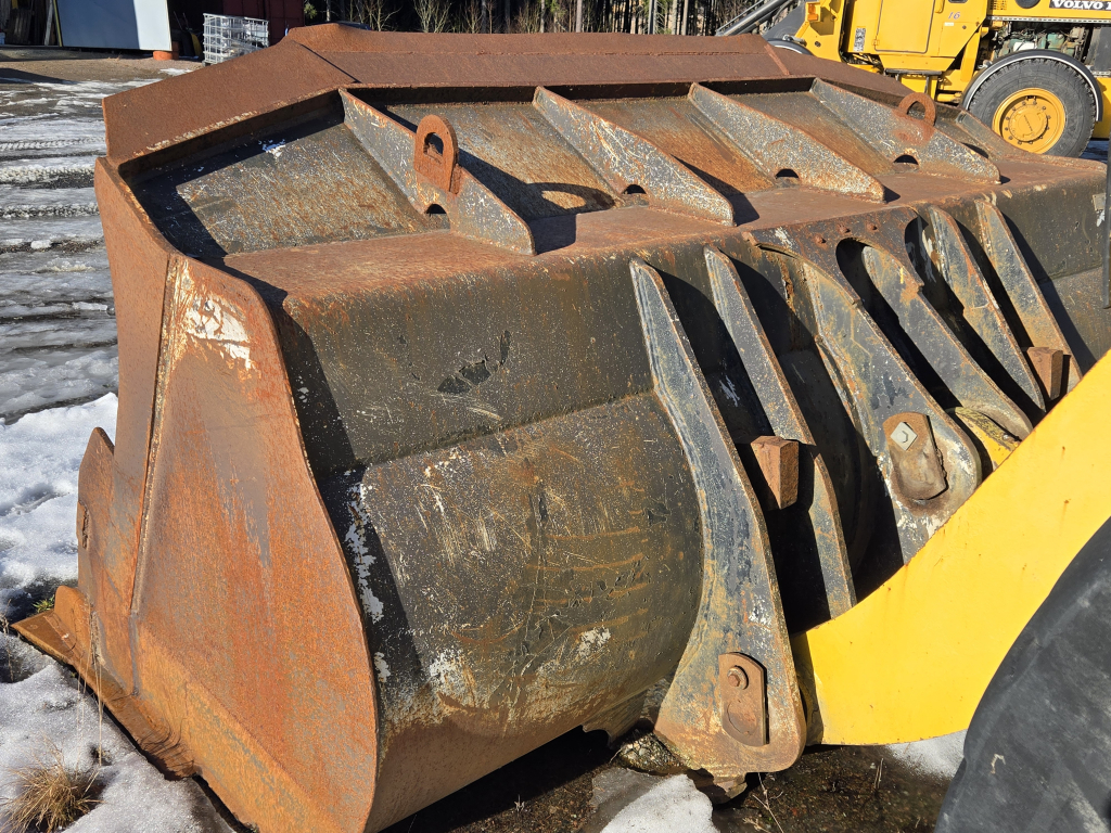 KOMATSU WA 470-5 kuva 7
