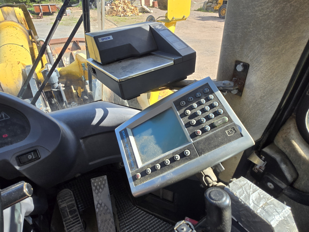 KOMATSU WA 470-5 kuva 10