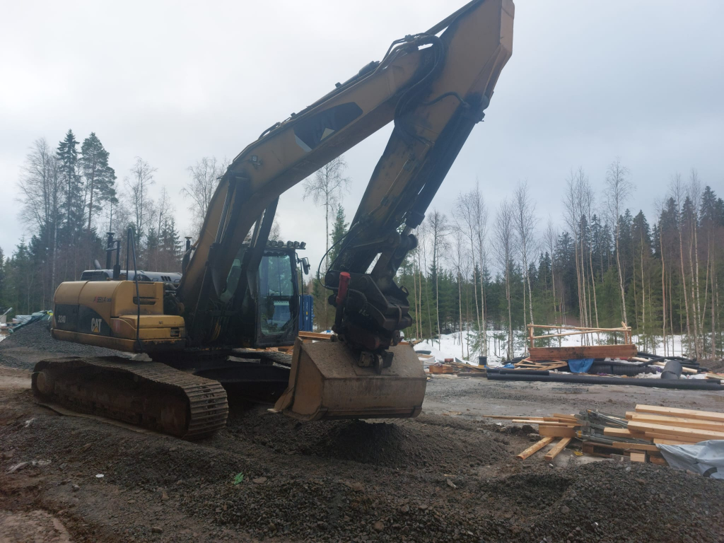 CATERPILLAR Cat 324 D kuva 4