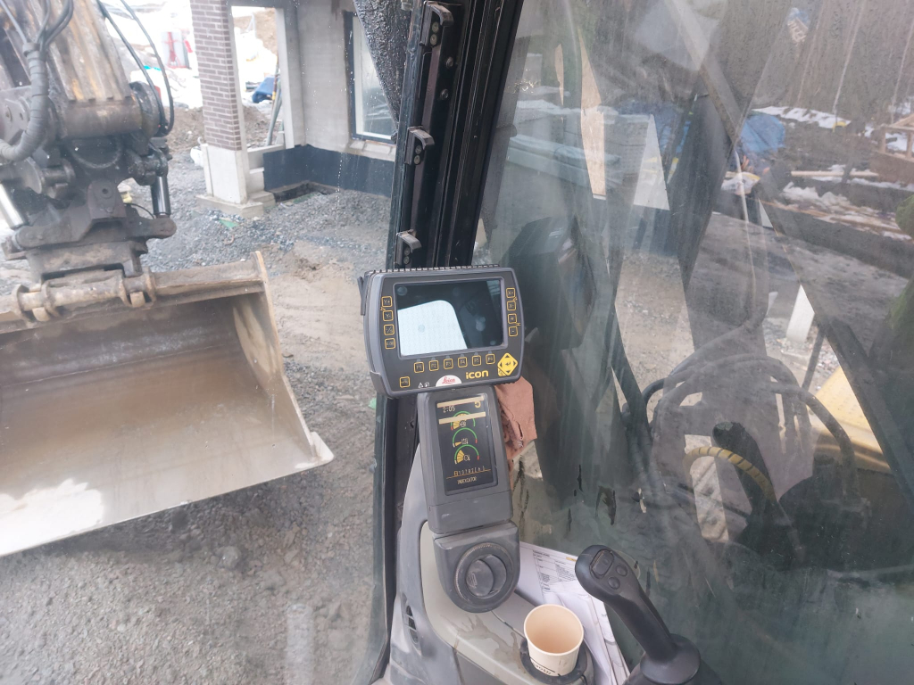 CATERPILLAR Cat 324 D kuva 6
