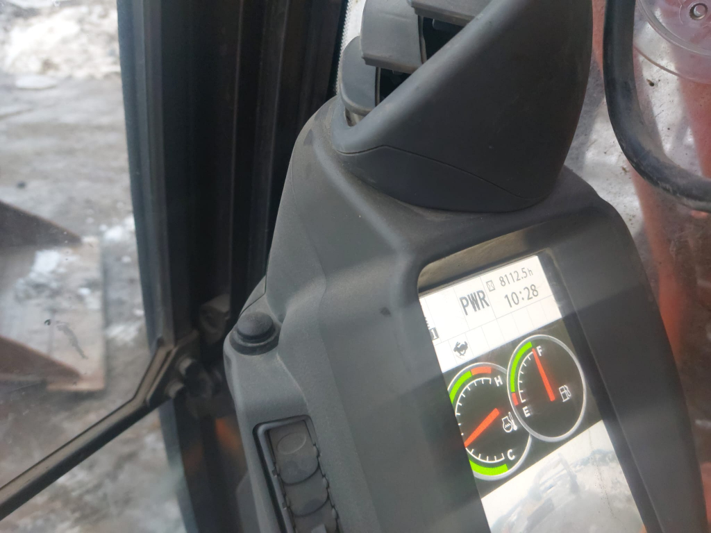 HITACHI ZX225USLC-5 kuva 5
