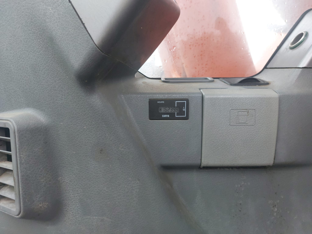DOOSAN DX225LC kuva 6