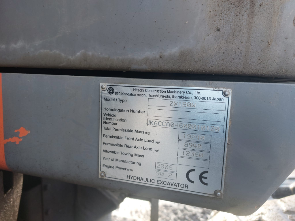 HITACHI ZX180W kuva 7