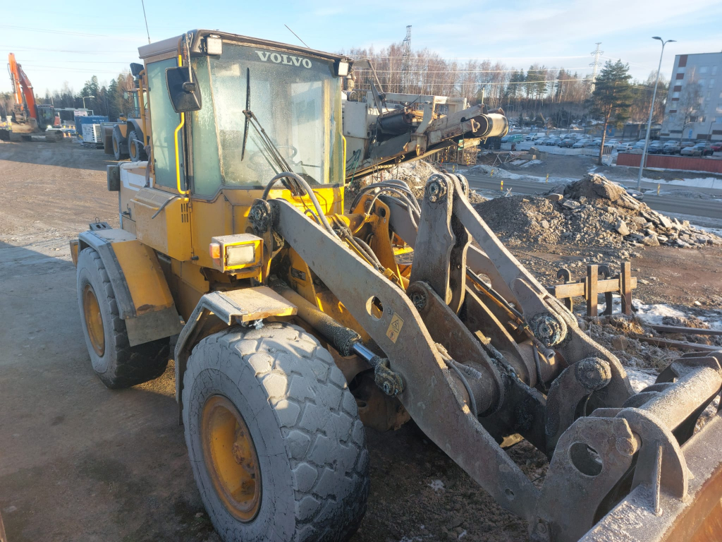 VOLVO L70C kuva 3