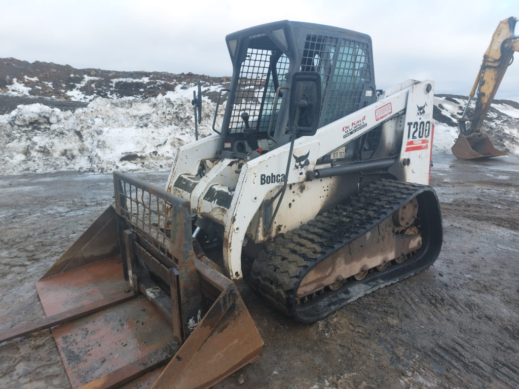 BOBCAT T200 kuva 5