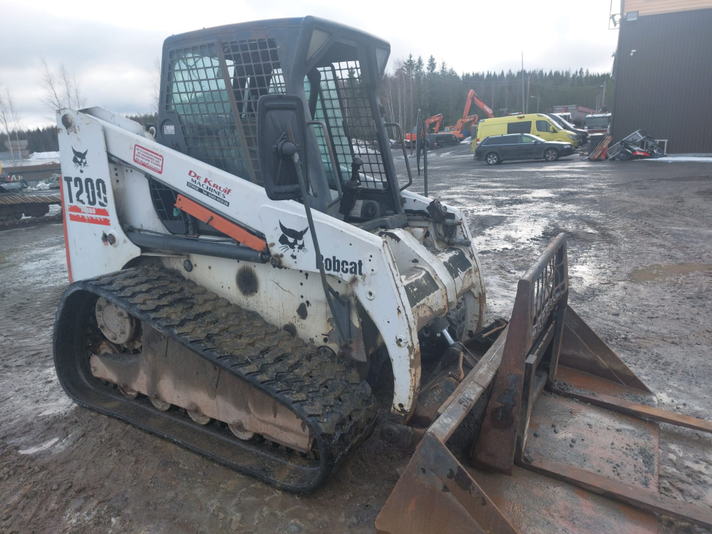 BOBCAT T200 kuva 6