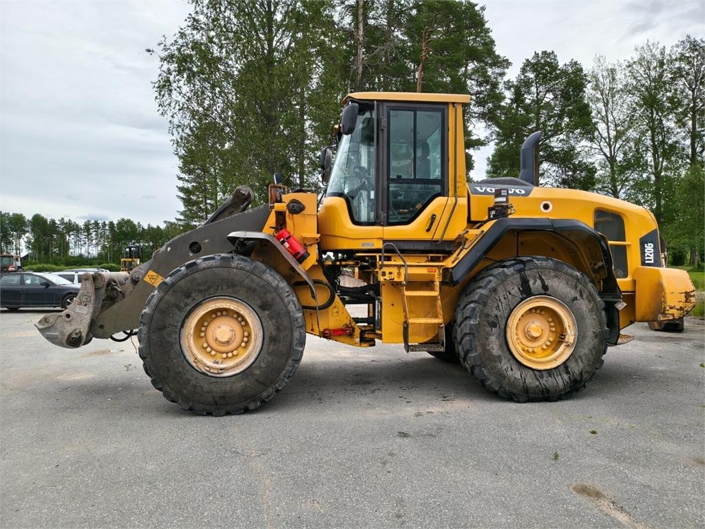 Volvo L120G kuva 2