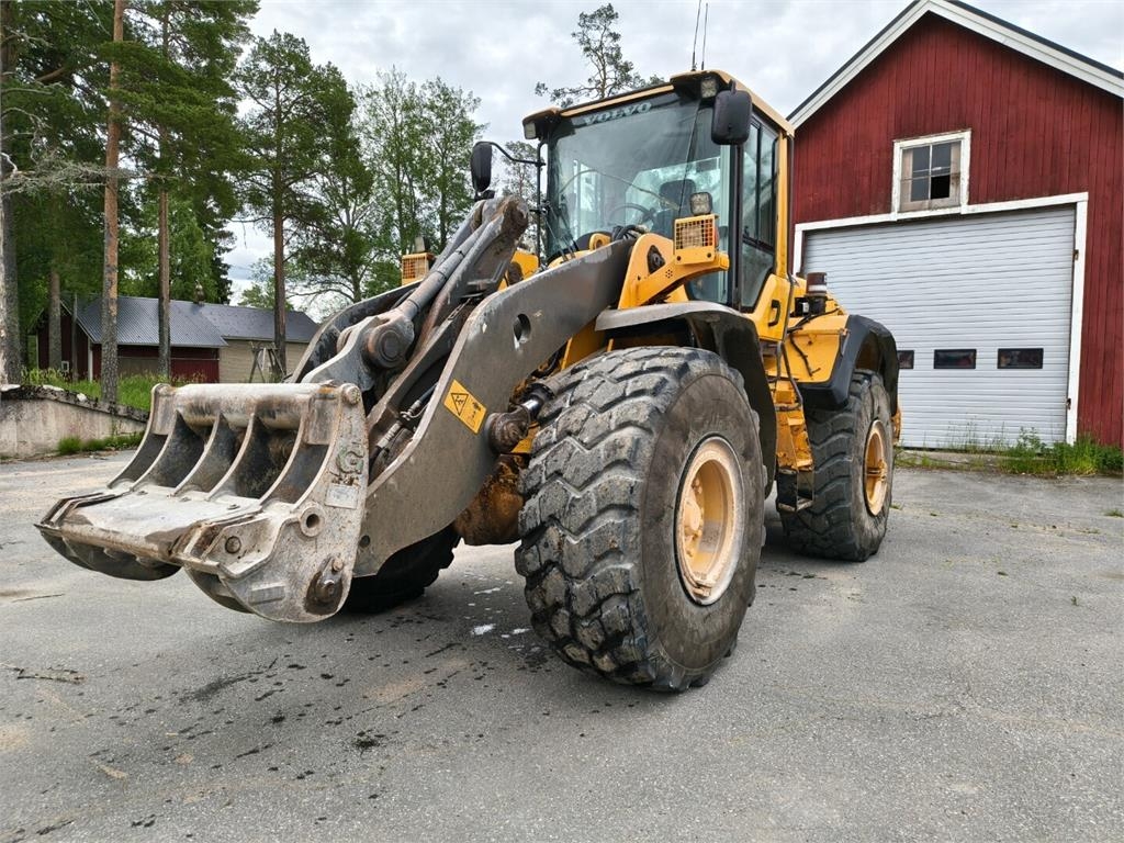 Volvo L120G kuva 3
