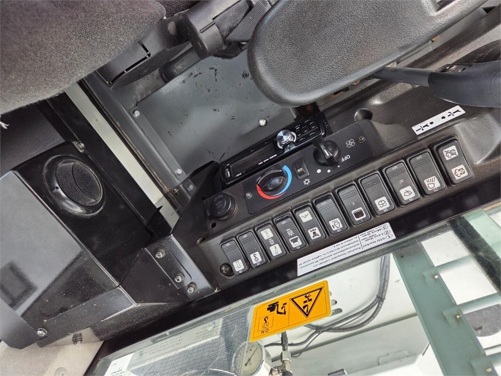 Takeuchi TB280FR kuva 14