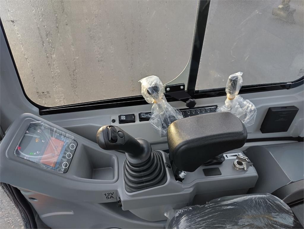 Takeuchi TB320 NOVÉ kuva 8