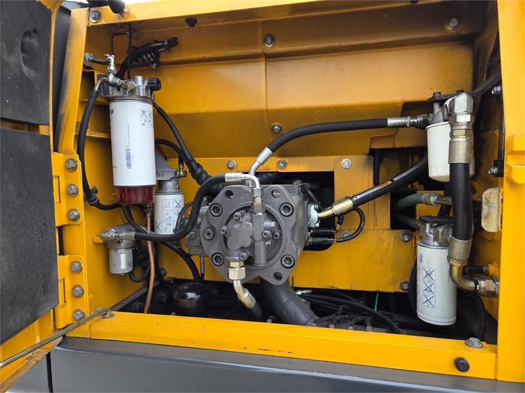 Volvo EC210CL kuva 10