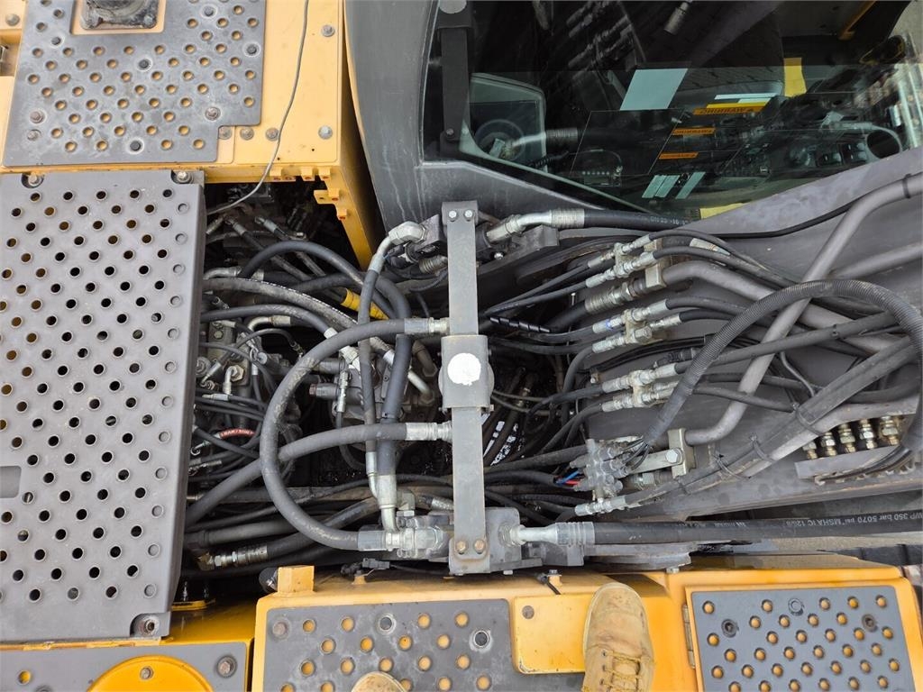 Volvo EC210CL kuva 12