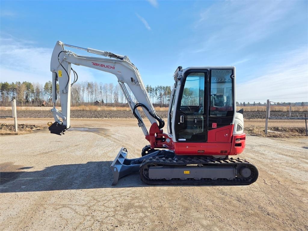 竹内TB260 kuva 2