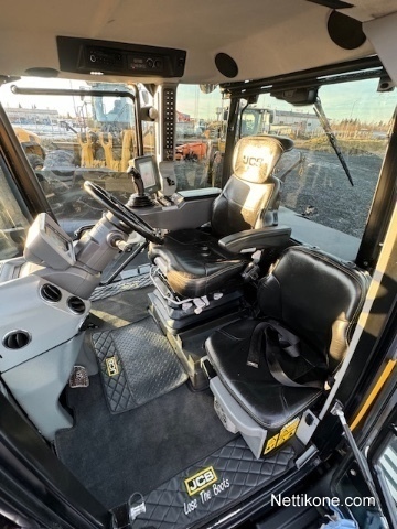 JCB 4220 kuva 10