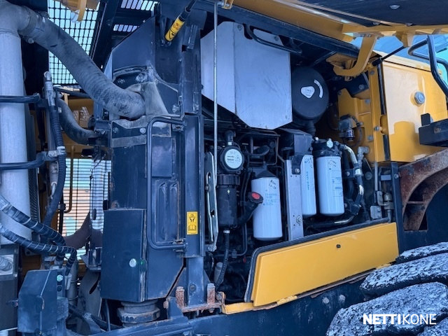 Komatsu WA470-7 kuva 20
