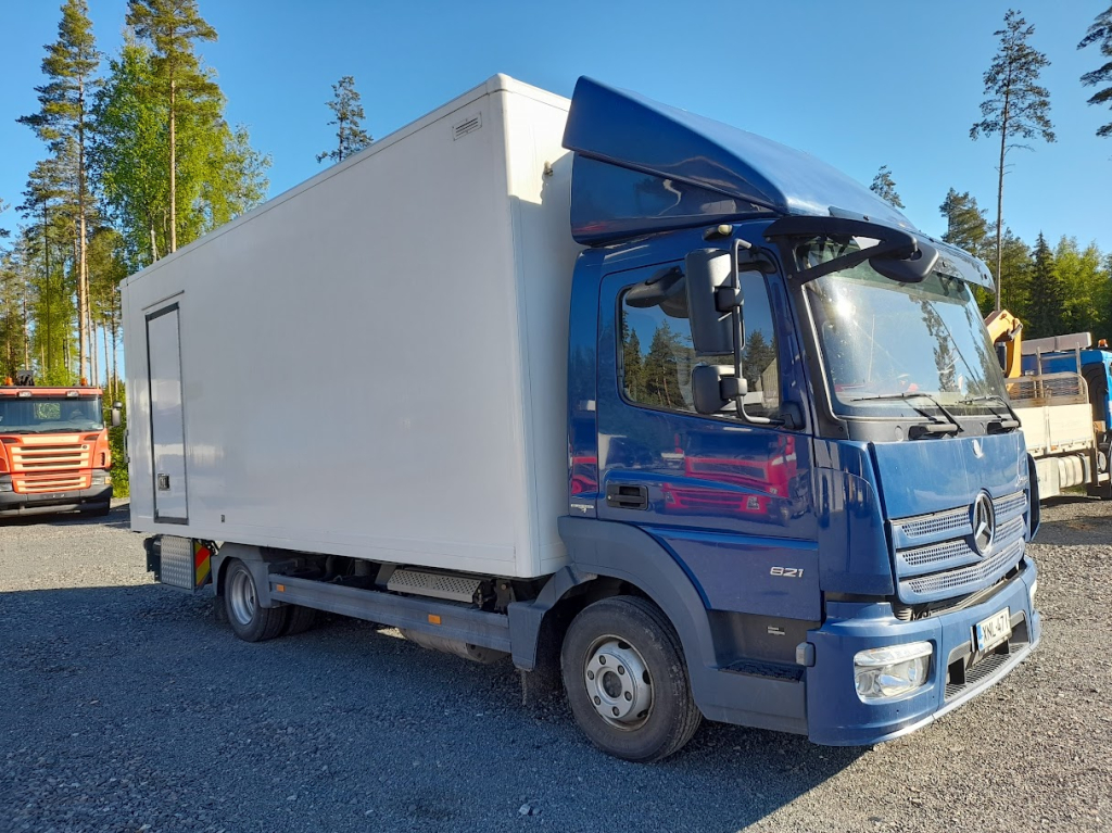 MERCEDES-BENZ Atego 821 Automat Xarios 300 kylmälaite