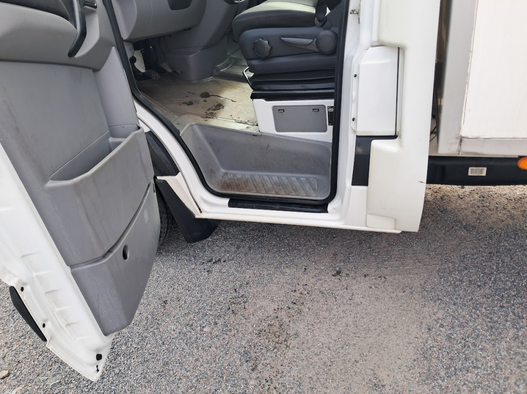 VW Crafter 35 TDI pakettiauto 120kw umpikori+pl-nostin Euro 5 kuva 10