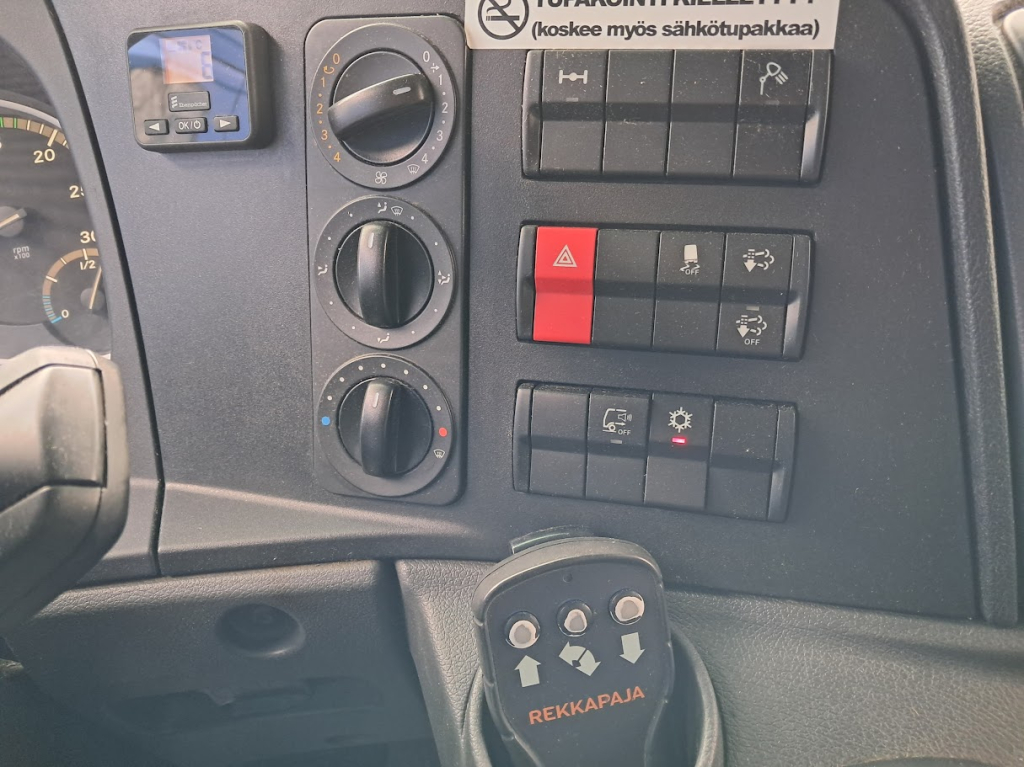 梅赛德斯-奔驰 Atego 918 封闭式加热器 欧 6 kuva 5