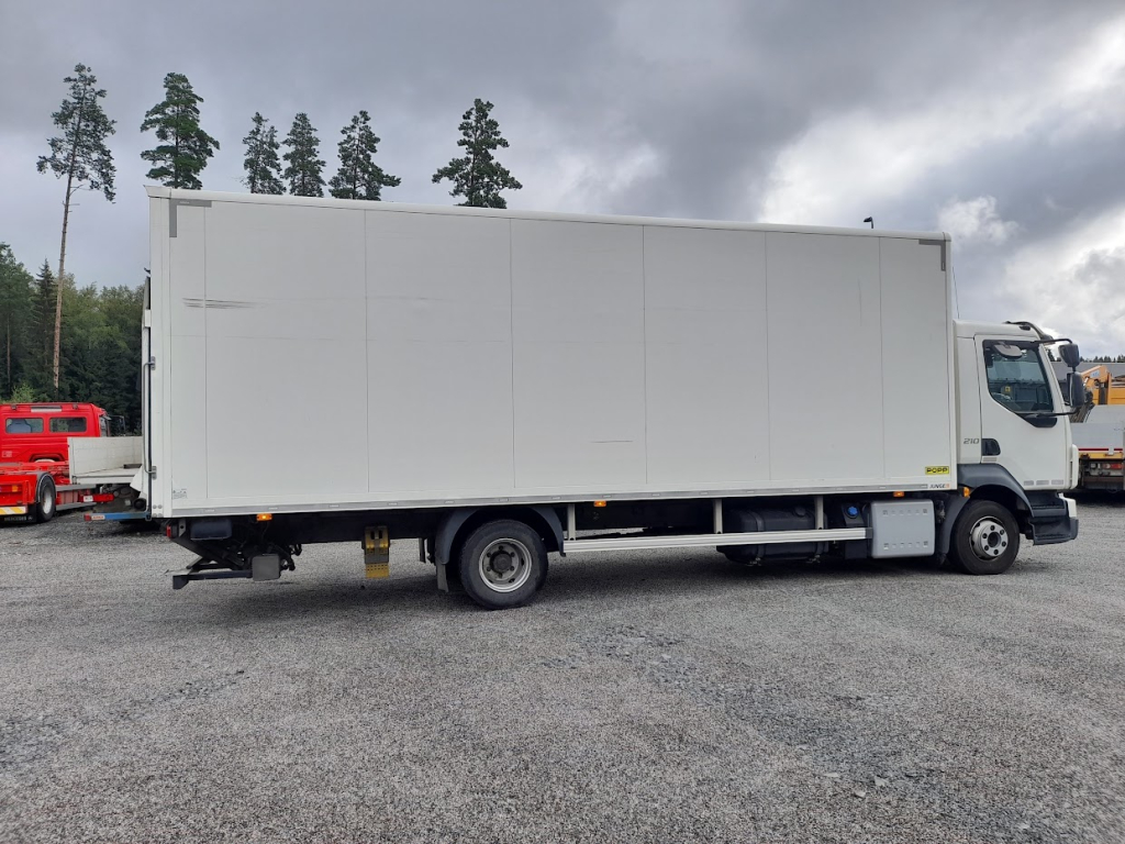 VOLVO FL 210 umpikori Transporteur Xarios 600 kuva 3