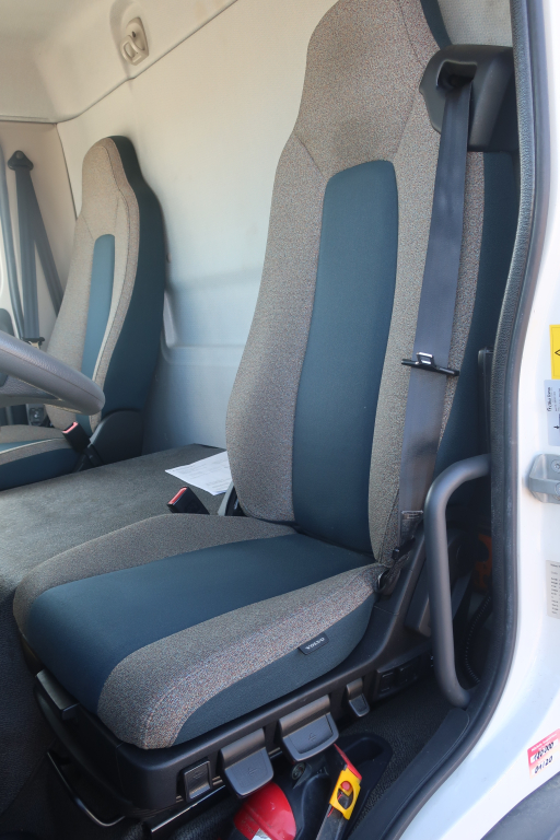 VOLVO FL 210 umpikori Transporteur Xarios 600 kuva 5