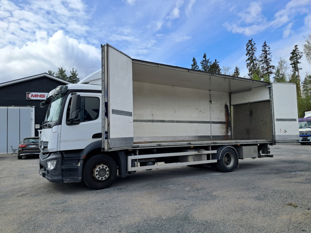 MERCEDES Antos 1824 kokosivuaukeava kori Euro 6