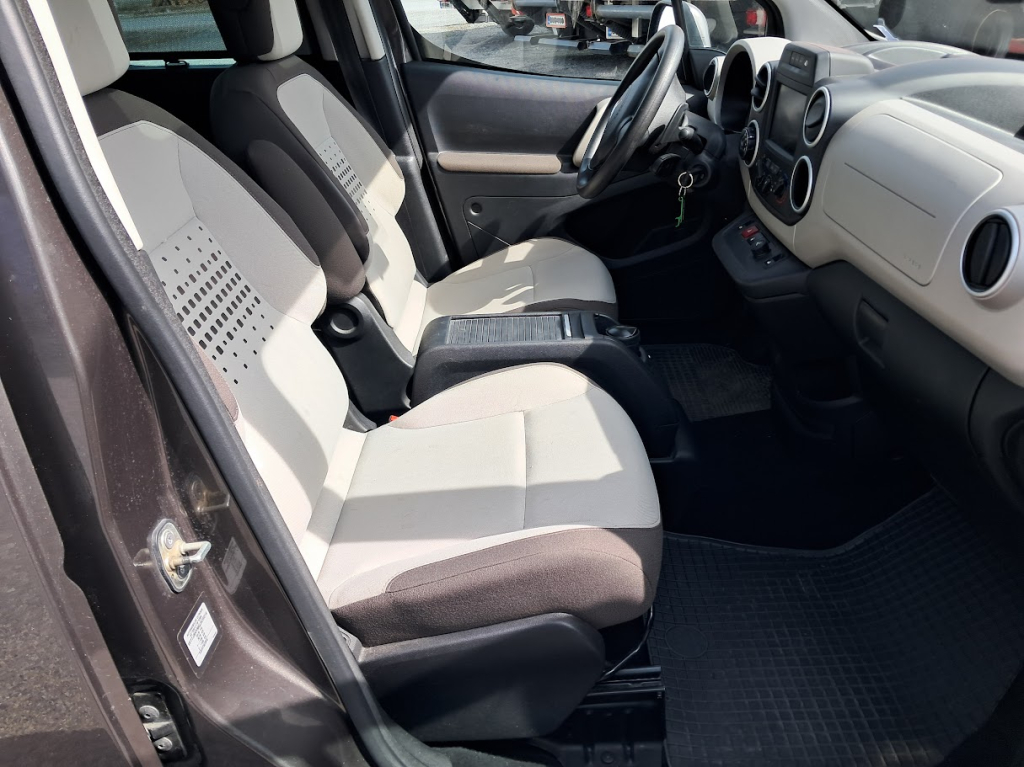 雪铁龙 VAN Berlingo Multispace BlueHDi 100 自动售货机 kuva 10