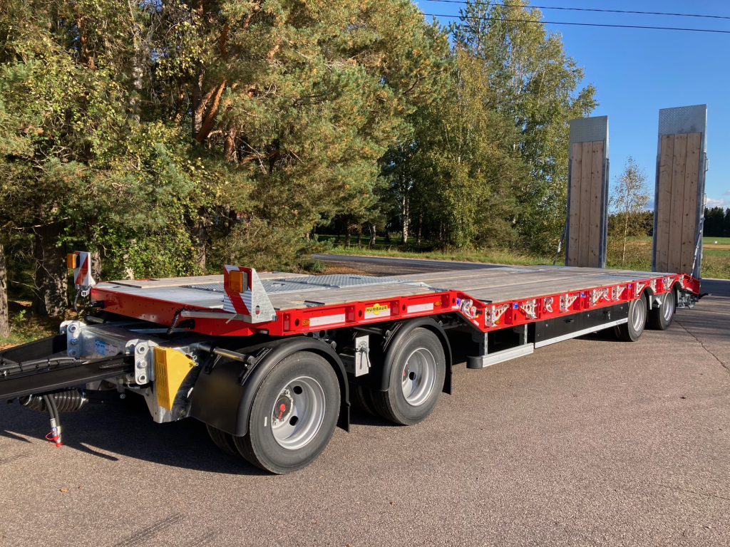 HUMBAUR 4-AKSELINEN + 10M KANSI + HYDRAULISET RAMPIT + LEVIKKEET