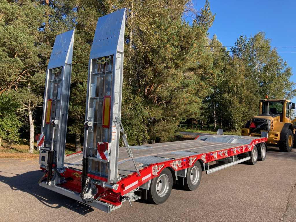 HUMBAUR 4-AKSELINEN + 10M KANSI + HYDRAULISET RAMPIT + LEVIKKEET kuva 5