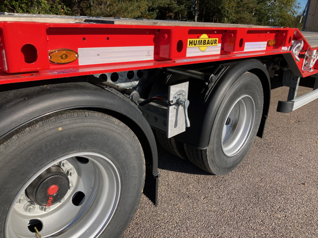 HUMBAUR 4-AKSELINEN + 10M KANSI + HYDRAULISET RAMPIT + LEVIKKEET kuva 12