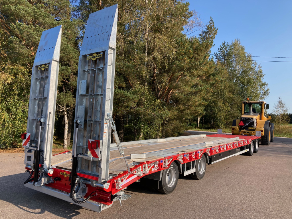 HUMBAUR 4-AKSELINEN + 12,2M SUORA KANSI, LEVIKKEET + HYDRAULISET AJOSILLAT kuva 5