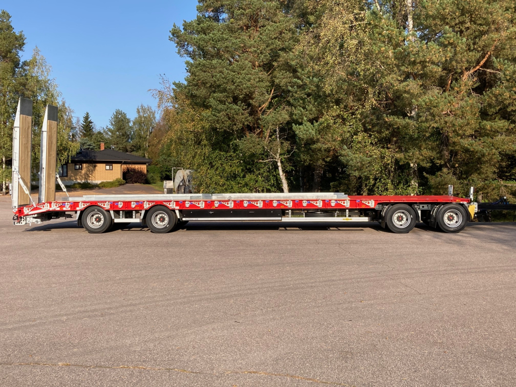 HUMBAUR 4-AKSELINEN + 12,2M SUORA KANSI, LEVIKKEET + HYDRAULISET AJOSILLAT kuva 6