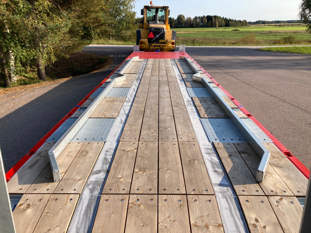 HUMBAUR 4-AKSELINEN + 12,2M SUORA KANSI, LEVIKKEET + HYDRAULISET AJOSILLAT kuva 8