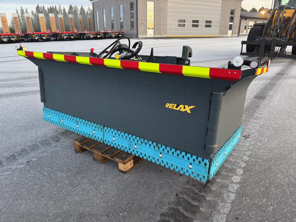 STARK U-AURA 4800/2400 + VALOSARJA + VOLVO SOVITE kuva 5