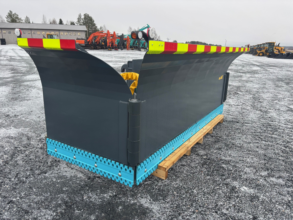 STARK U-AURA 5400/3000 + VALOSARJA + VOLVO SOVITE kuva 4