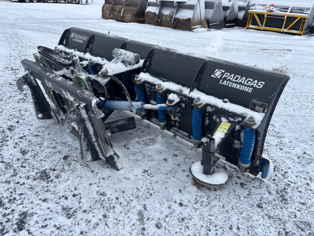 PEDAGAS ALUEAURA 2,8M + JOUSITETUT TERÄT + VOLVO/CAT SOVITE + UUTTA VASTAAVA kuva 2