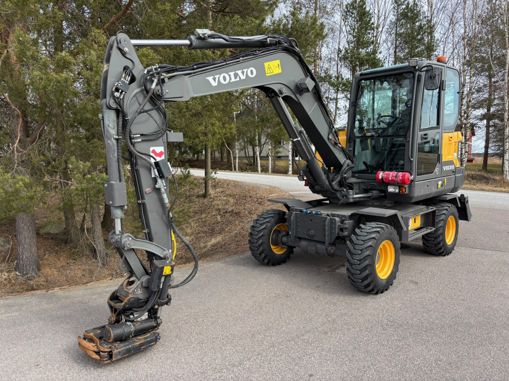 VOLVO EW60E + GREASE + PROBO STEELWRIST WITH PLIERS + WHEEL STEERING kuva 3