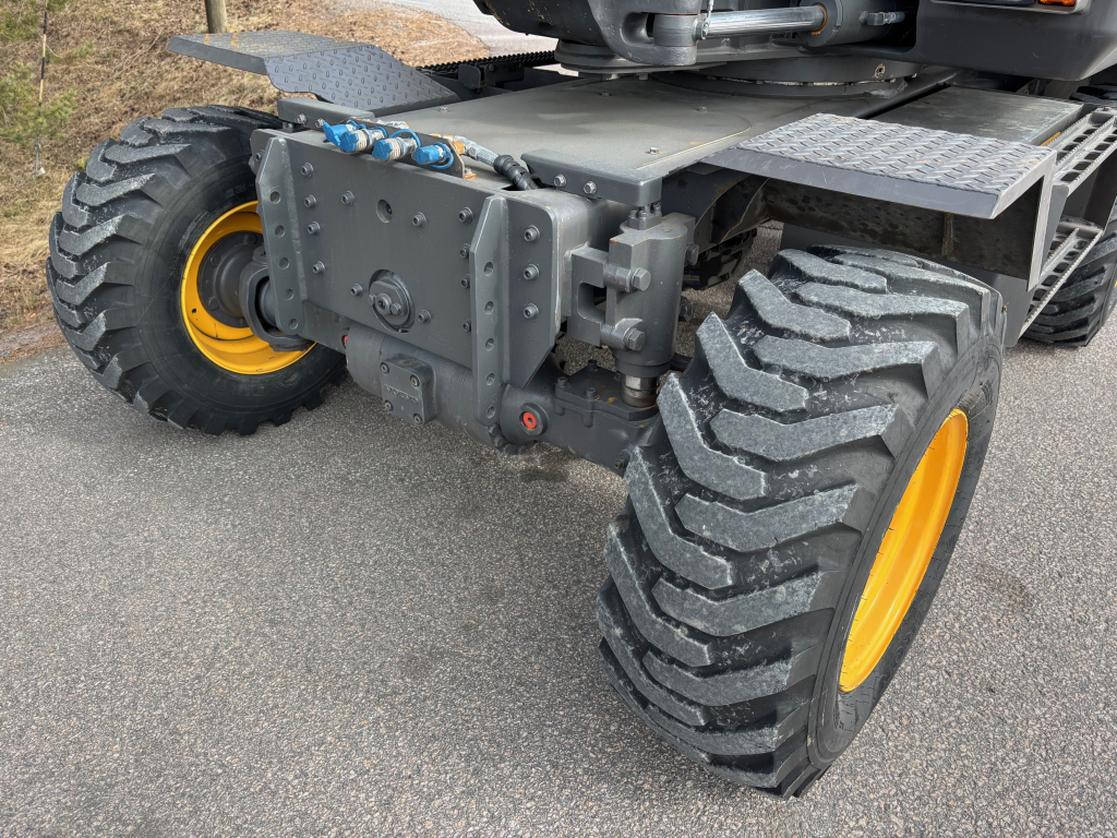 VOLVO EW60E + GREASE + PROBO STEELWRIST WITH PLIERS + WHEEL STEERING kuva 10